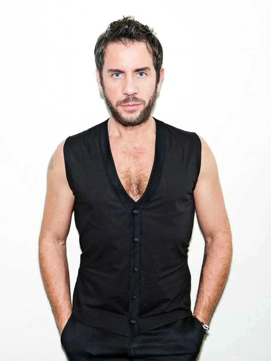 Портрет на George Mazonakis